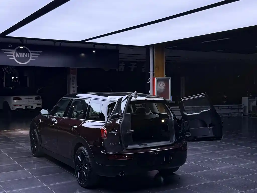 MINI Mini Clubman — миниатюра 8