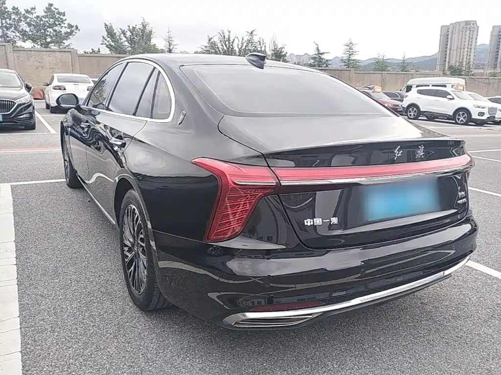 Hongqi Hongqi H5 — миниатюра 5
