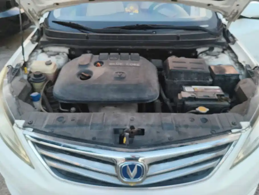 Changan Eado — миниатюра 10