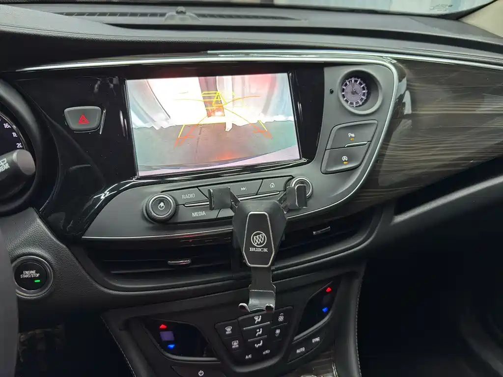 Buick Envision Plus — миниатюра 6