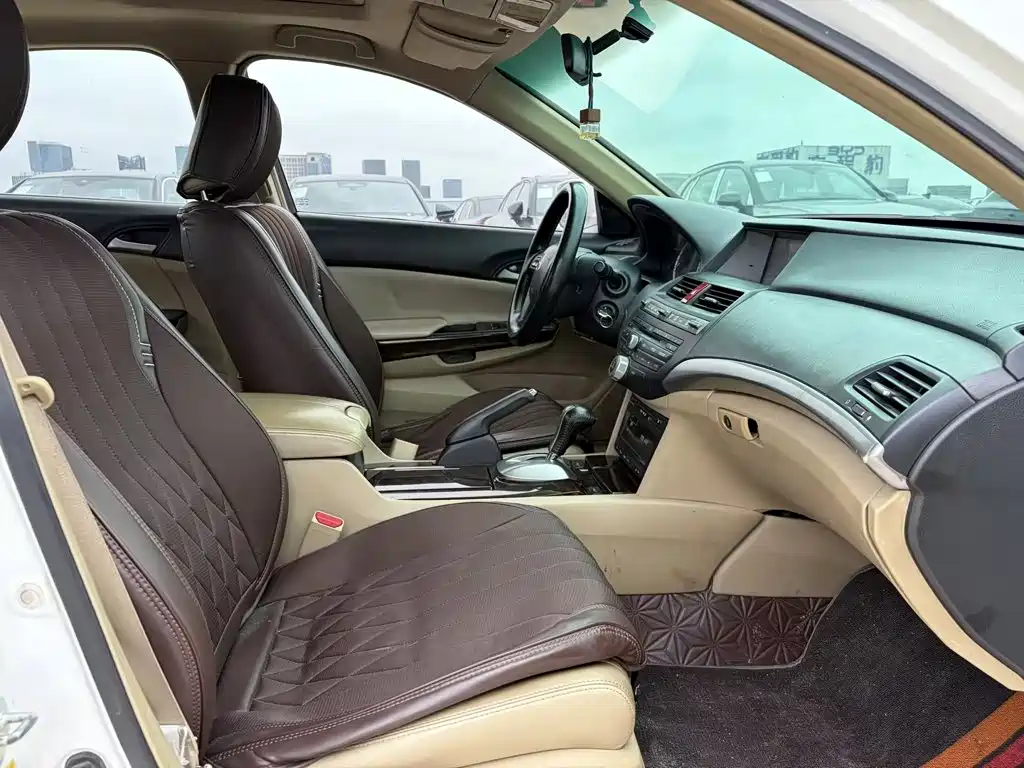 Honda Accord — миниатюра 15
