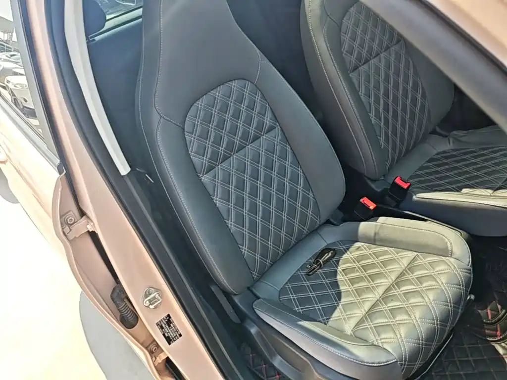 Leapmotor Leapmotor T03 — миниатюра 20