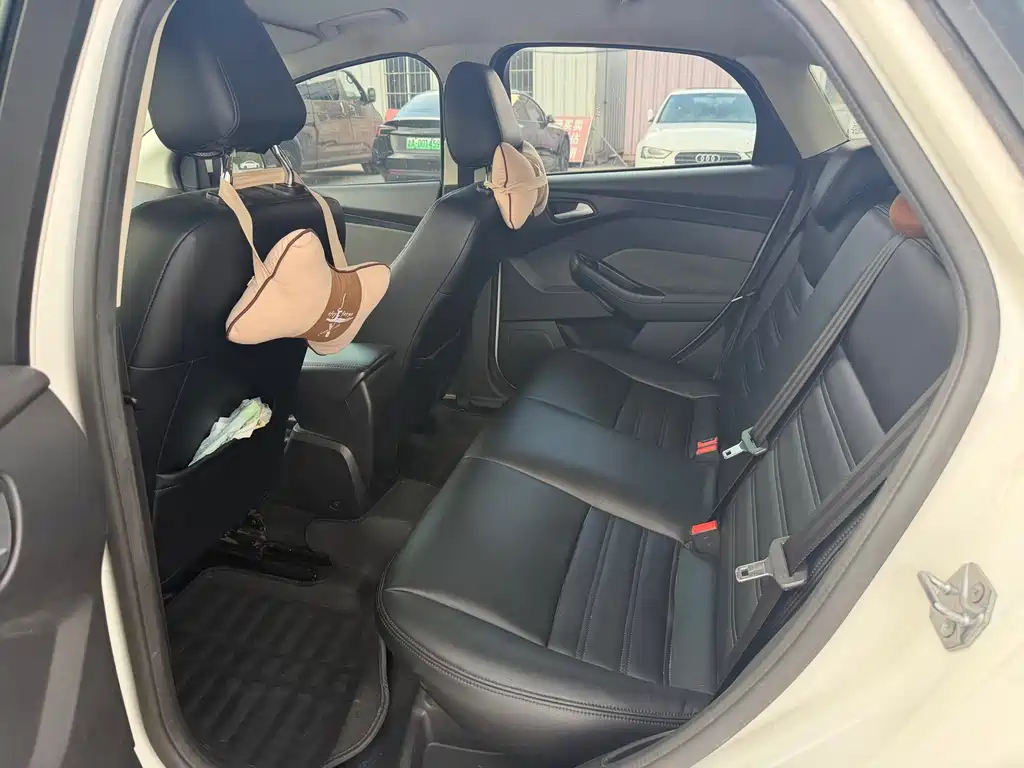 Ford Focus — миниатюра 7