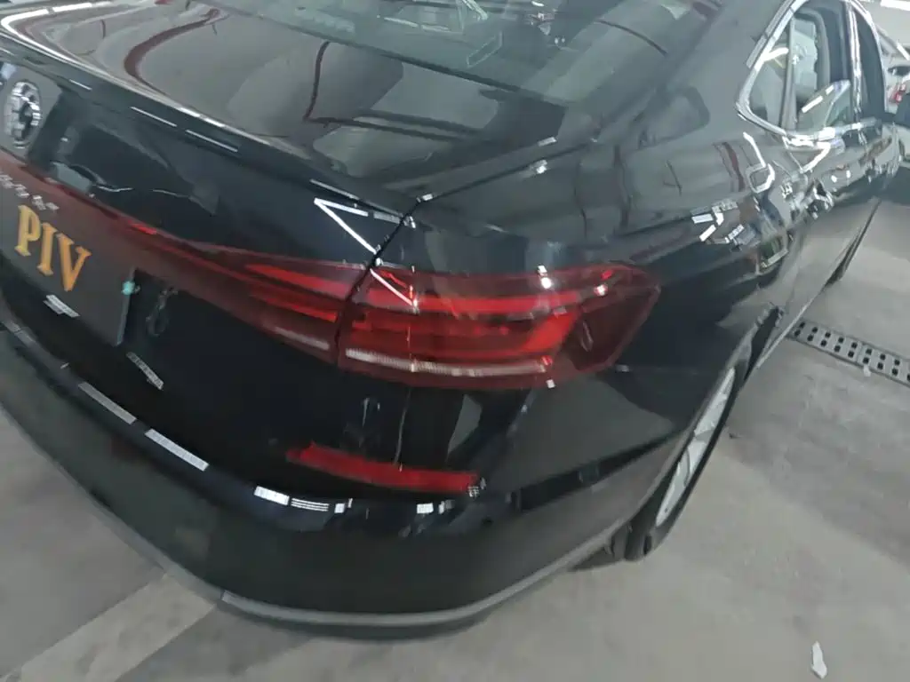 Volkswagen Passat — миниатюра 8