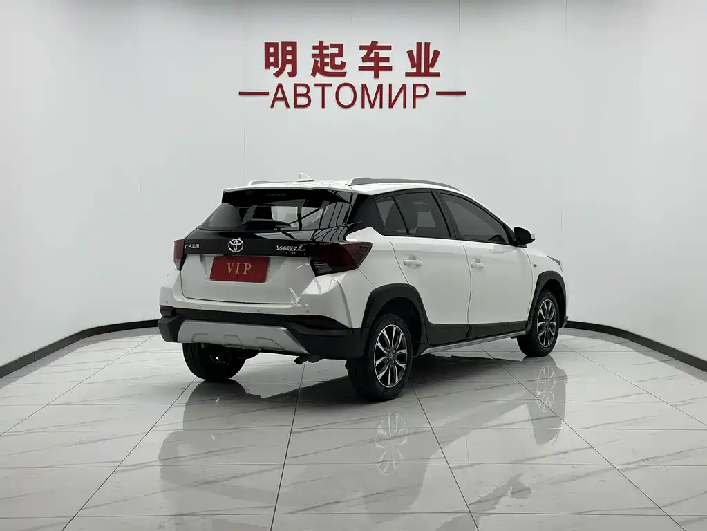 Toyota Yaris L — миниатюра 7