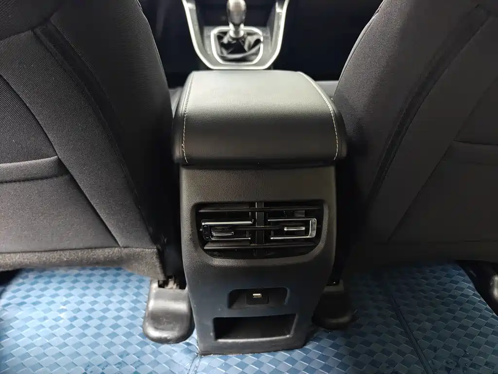 Haval M6 — миниатюра 10