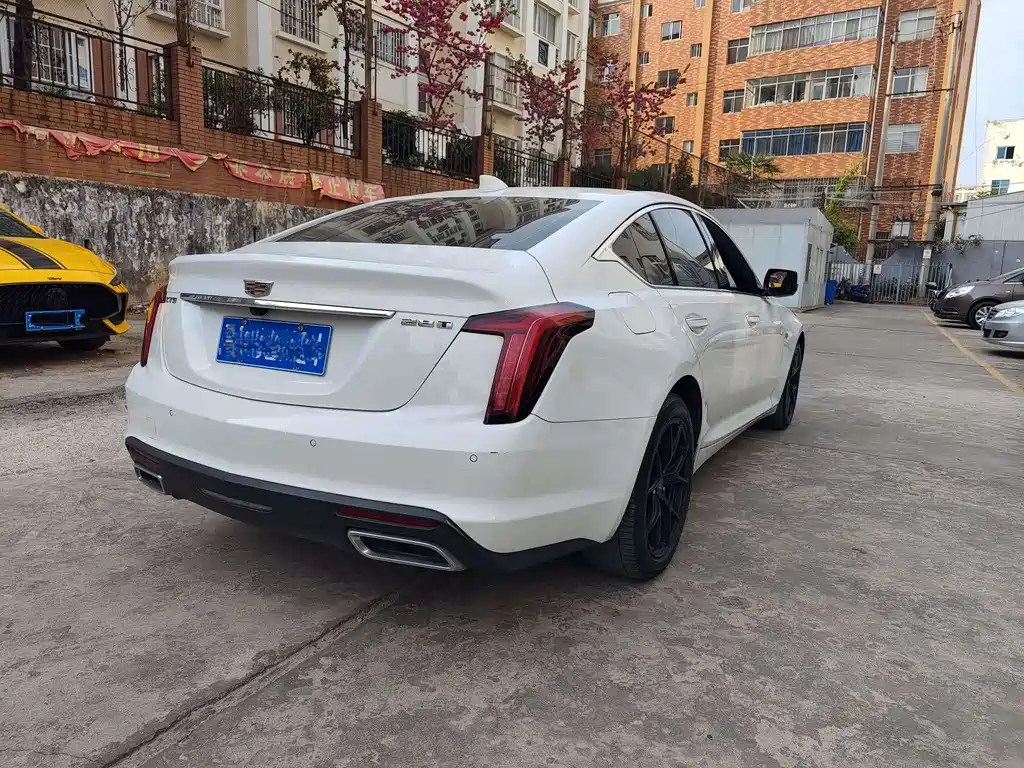 CADILLAC CT5