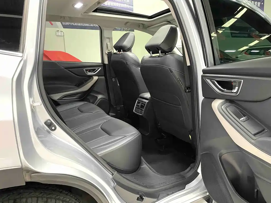Subaru Forester 2022 2.0i AWD Luxury EyeSight
