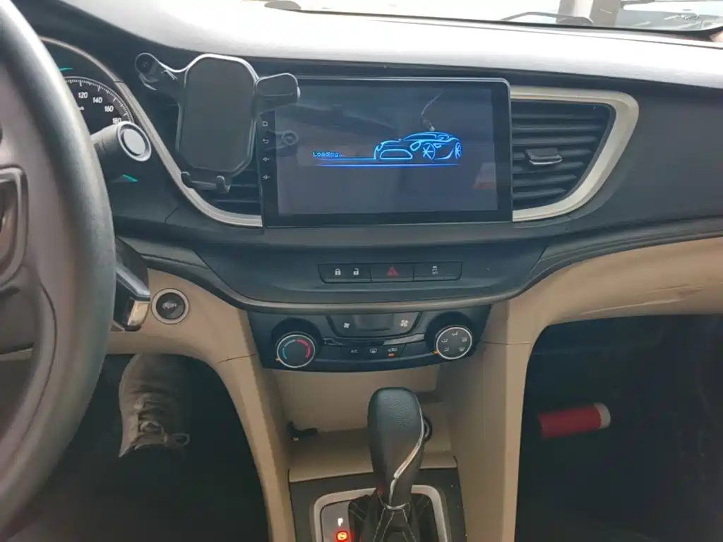Buick Excelle — миниатюра 13
