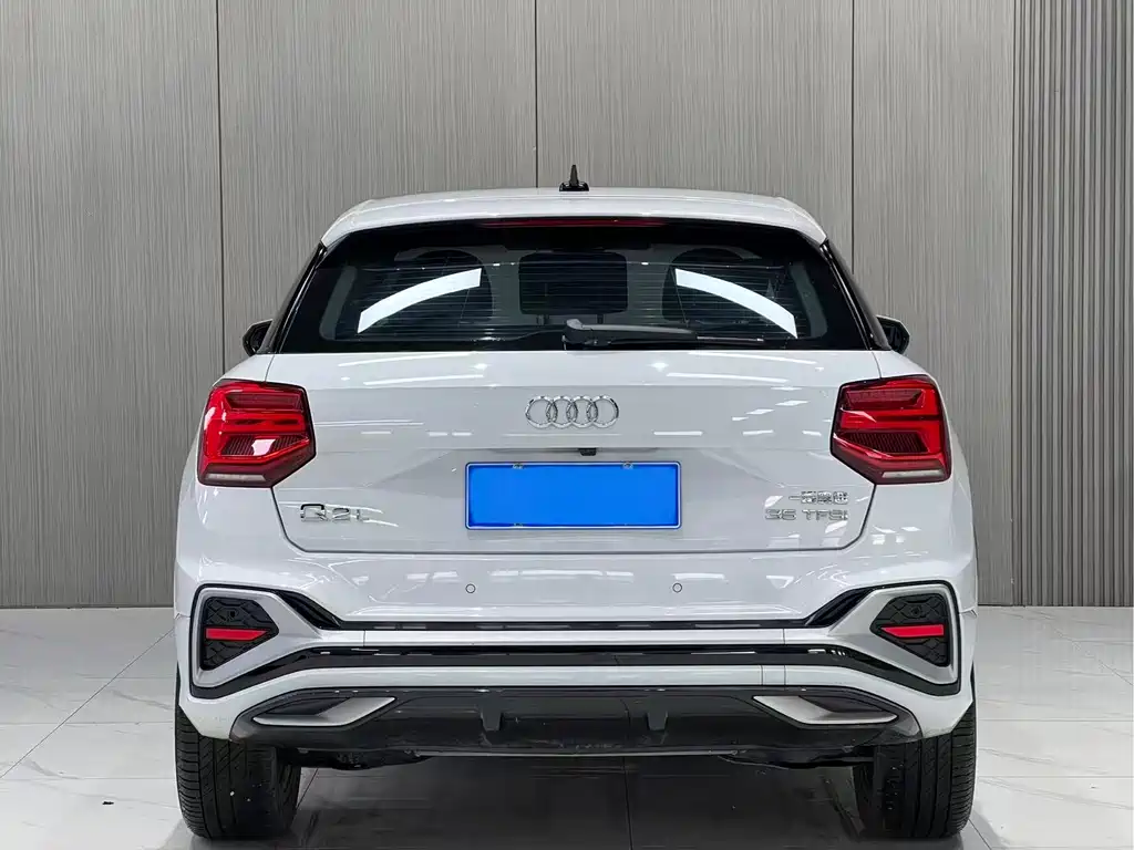 Audi Q2L — миниатюра 4