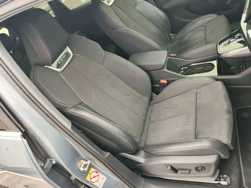 Audi Q4 e-tron — миниатюра 25