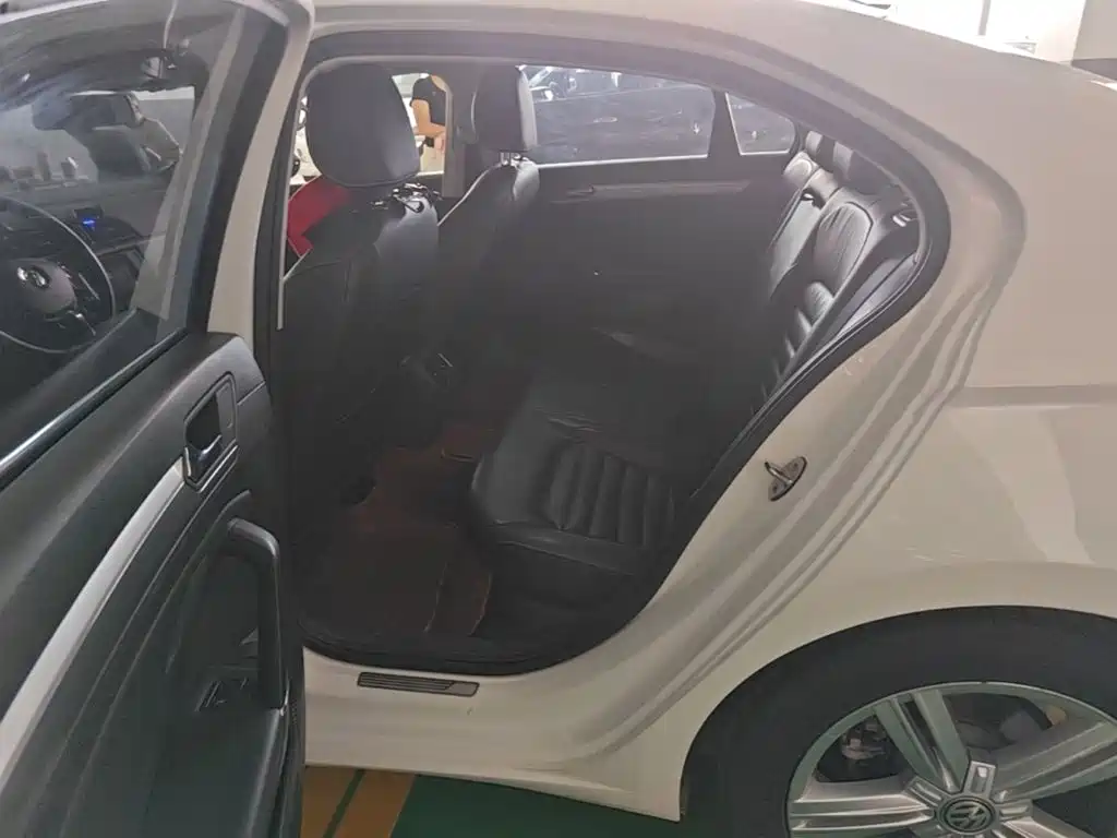 Volkswagen Lamando — миниатюра 13