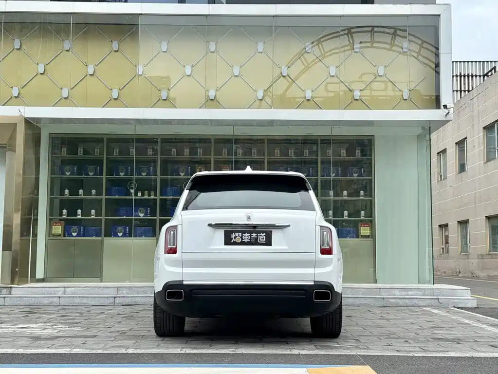 ROLLS-ROYCE CULLINAN