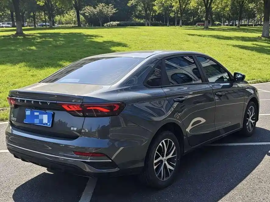 Geely Emgrand — миниатюра 4