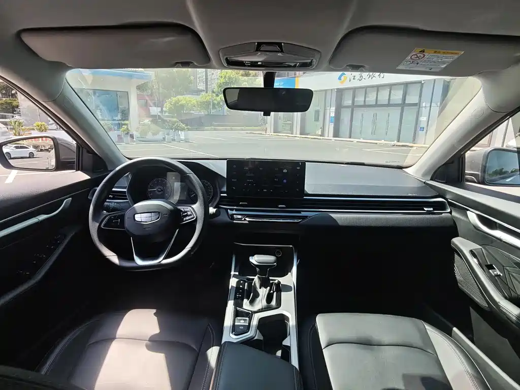 Geely Emgrand — миниатюра 17