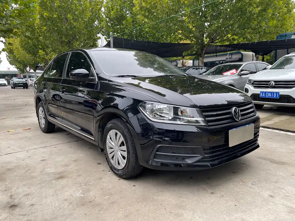 Volkswagen Santana — миниатюра 3