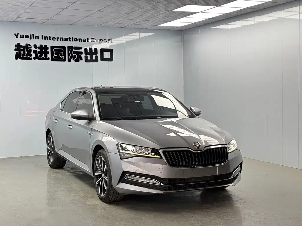 Skoda Superb — миниатюра 3