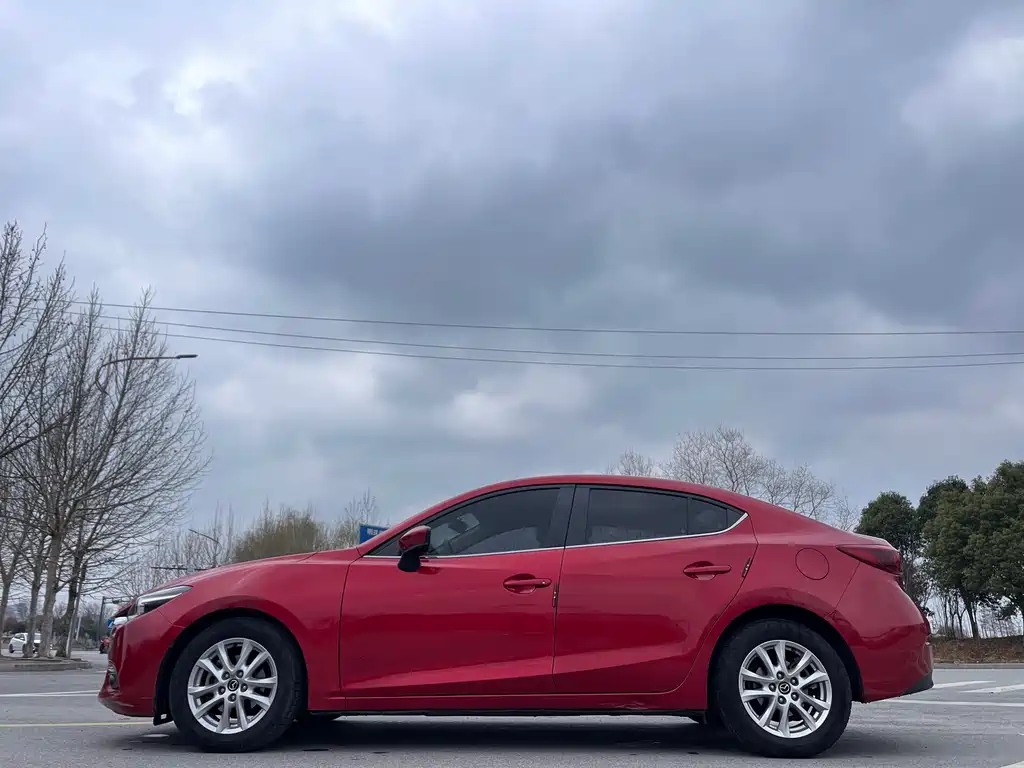 MAZDA 3 ANGKESAILA