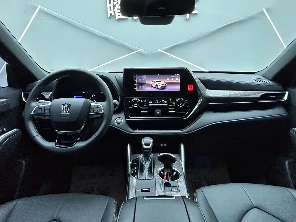 Toyota Crown Kluger — миниатюра 10