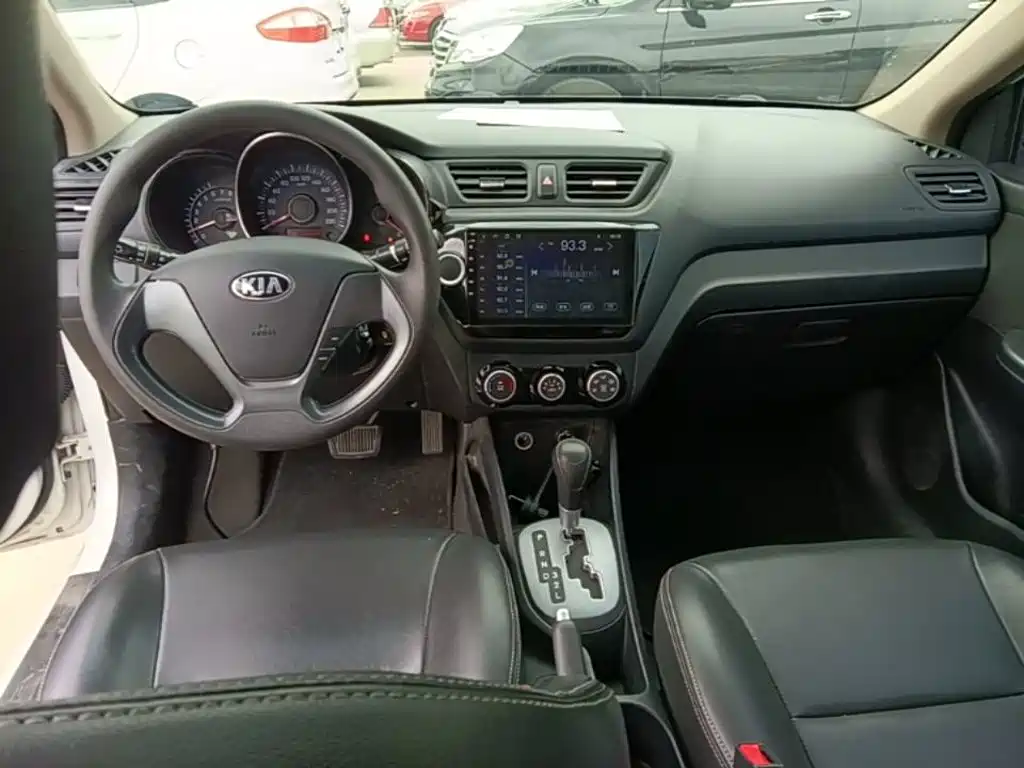 Kia K2 — миниатюра 10