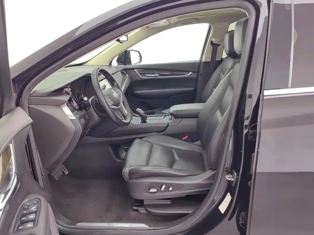 Cadillac XT5 — миниатюра 10