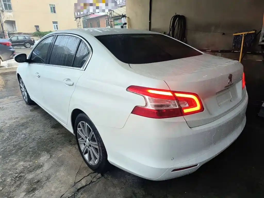 Peugeot 408 — миниатюра 5