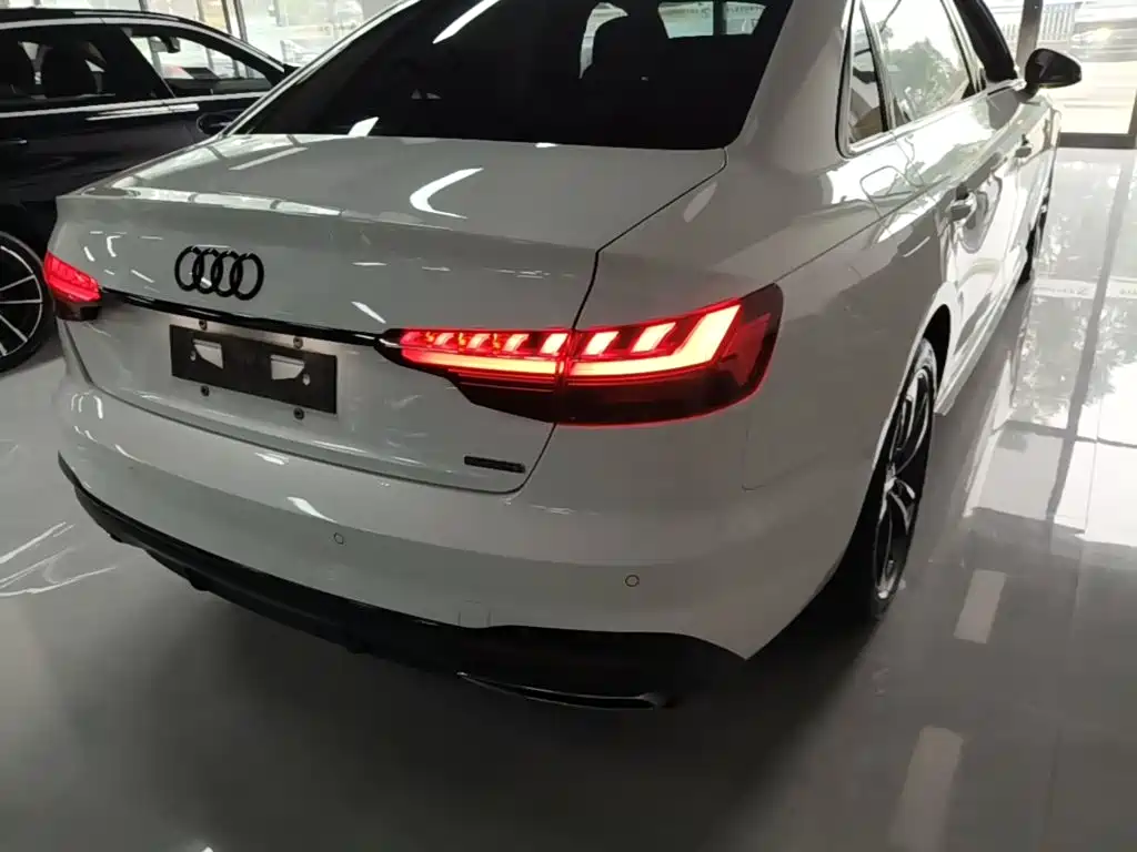 Audi A4L — миниатюра 8