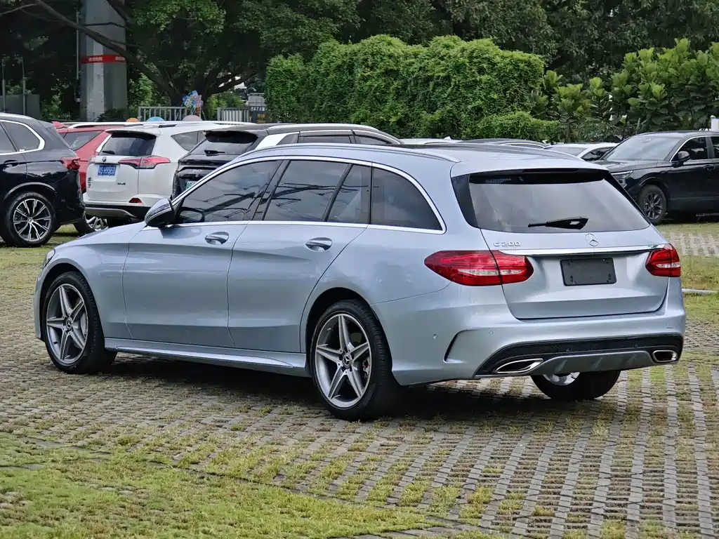 Mercedes-Benz C-Class (Import) — миниатюра 25