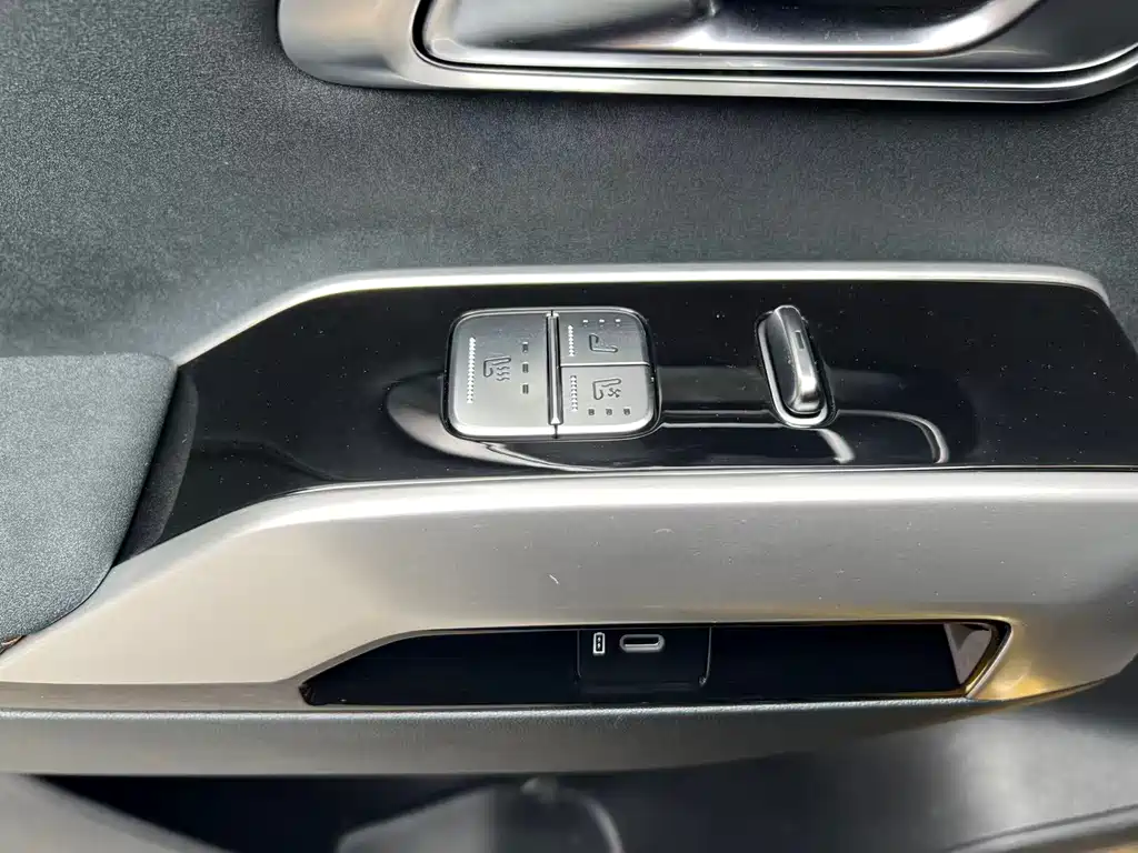 Changan Deepal DARK BLUE G318