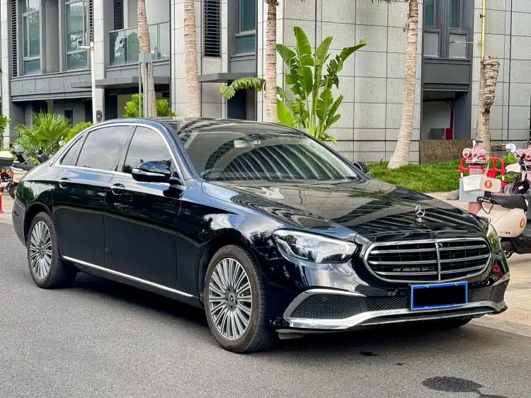 Mercedes-Benz E-Class — миниатюра 3