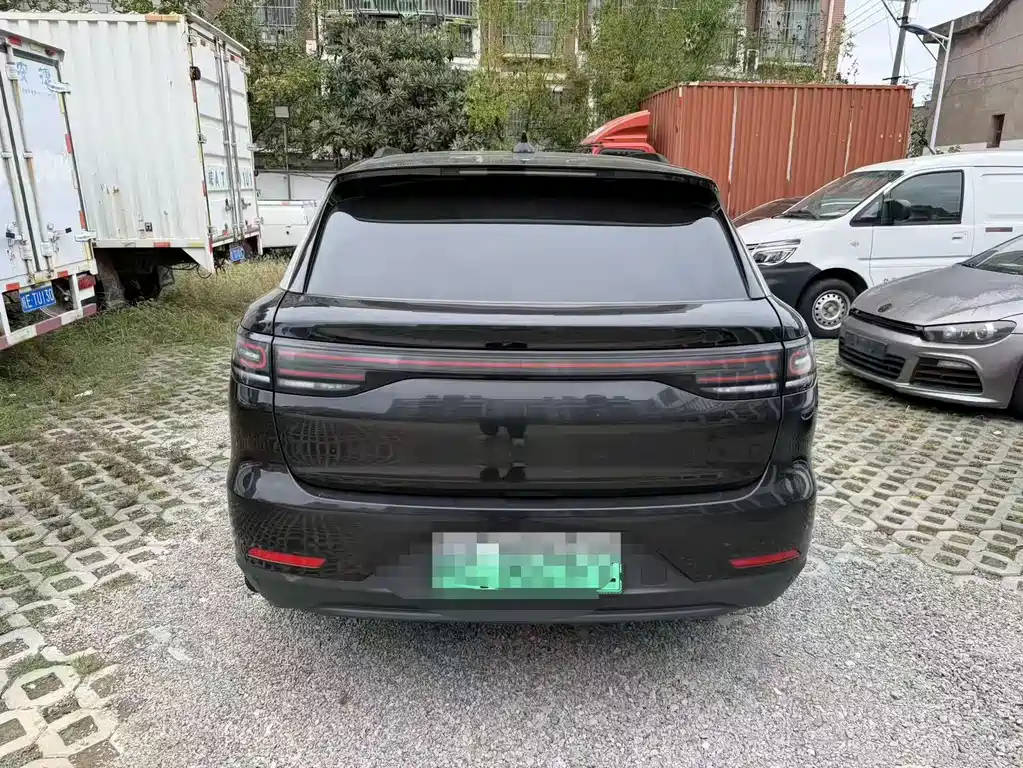 Leapmotor Leapmotor C11 — миниатюра 6