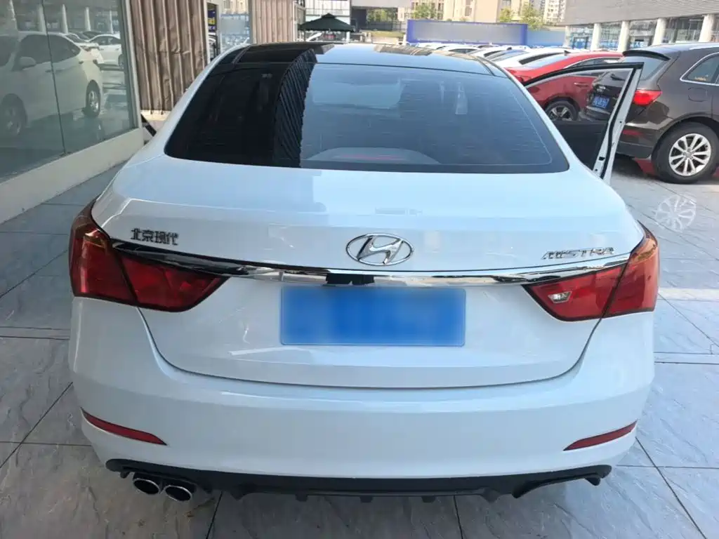 Hyundai Mistra — миниатюра 6