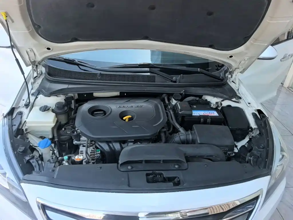 Hyundai Mistra — миниатюра 20