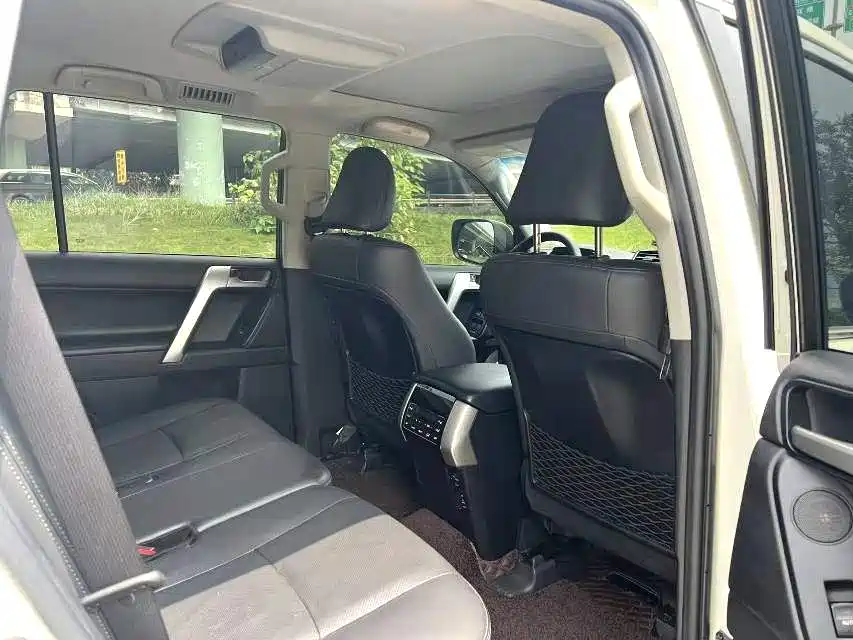 Toyota Prado — миниатюра 9