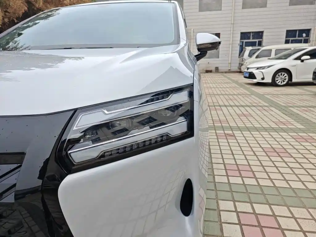 Wuling Xingguang 730 New Energy — миниатюра 24