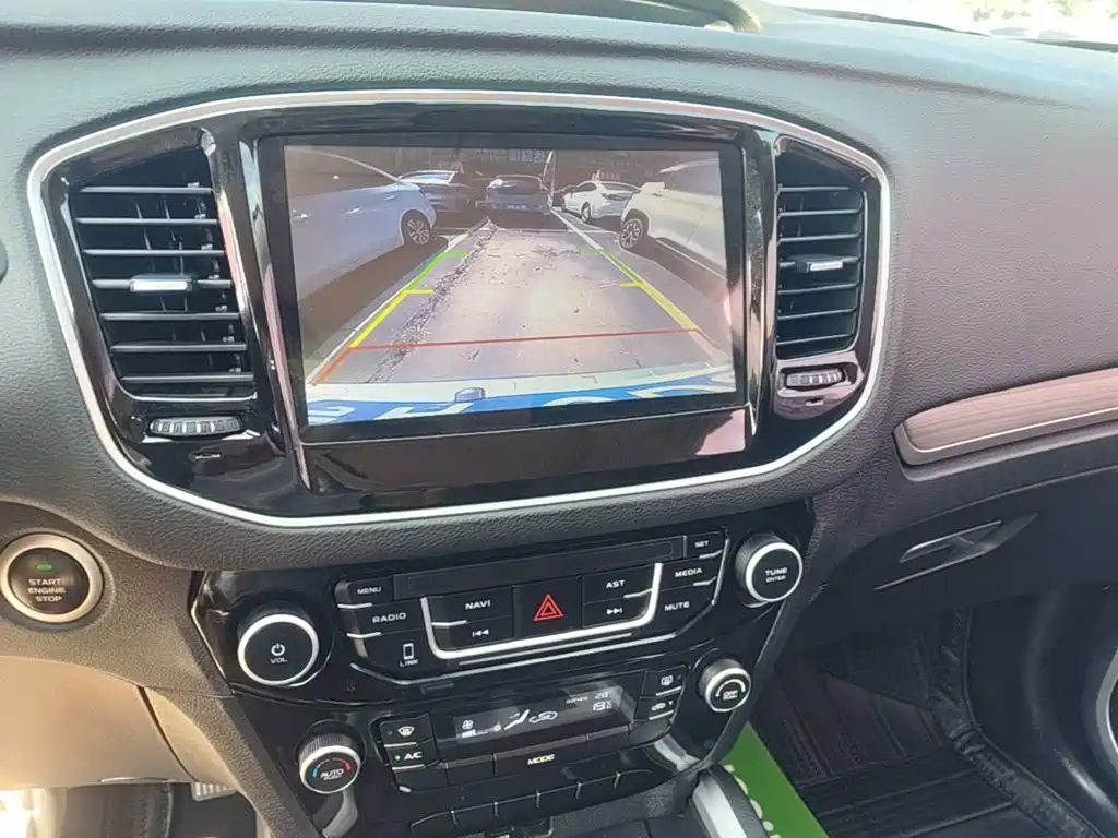 Geely Vision X6 — миниатюра 13
