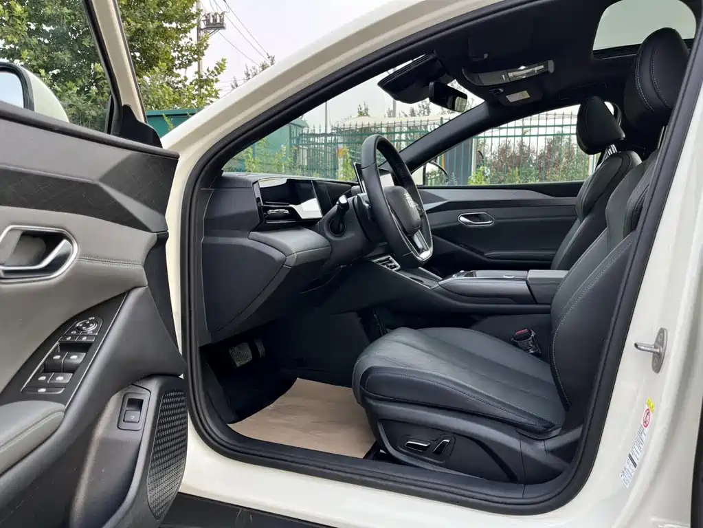 BYD Qin L — миниатюра 9