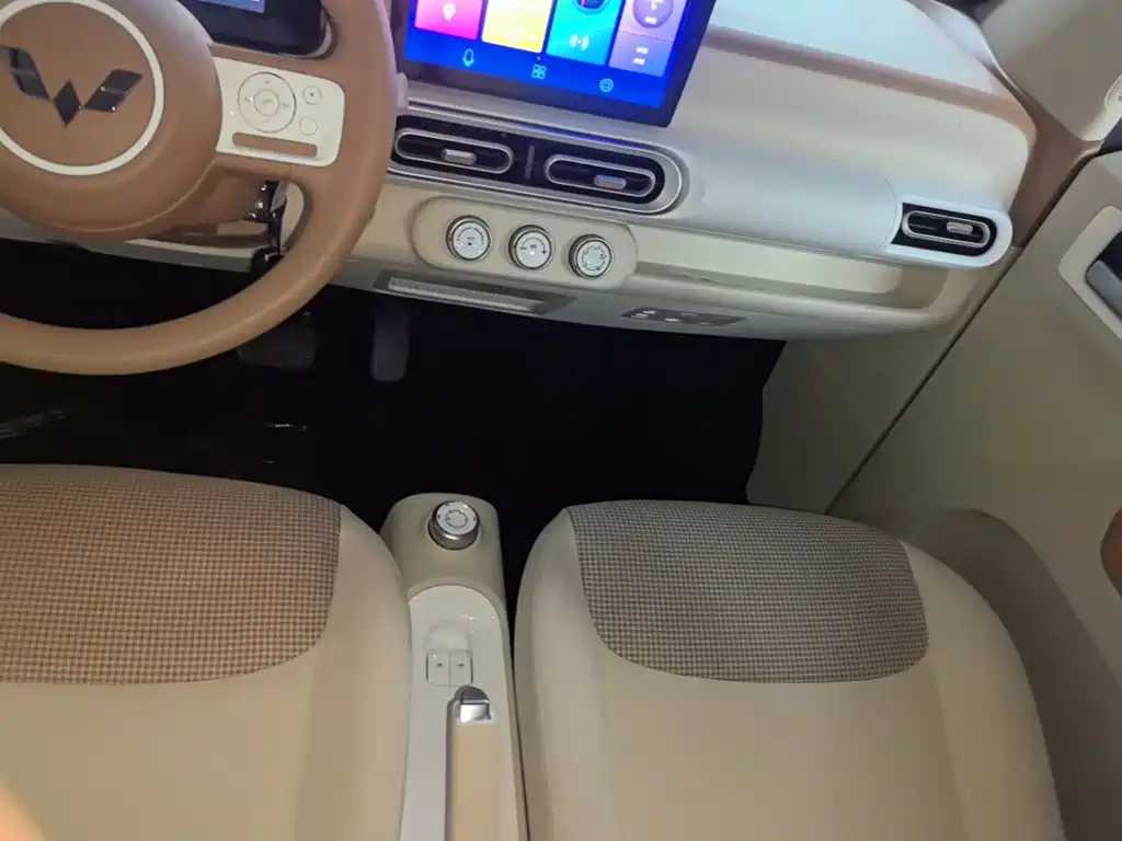 Wuling MINIEV — миниатюра 14