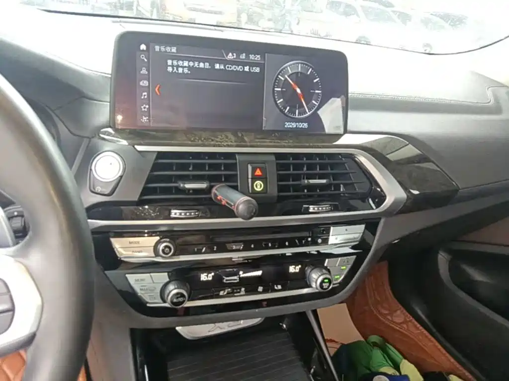 BMW X3 — миниатюра 13