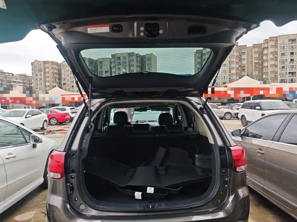 Mitsubishi Outlander — миниатюра 19
