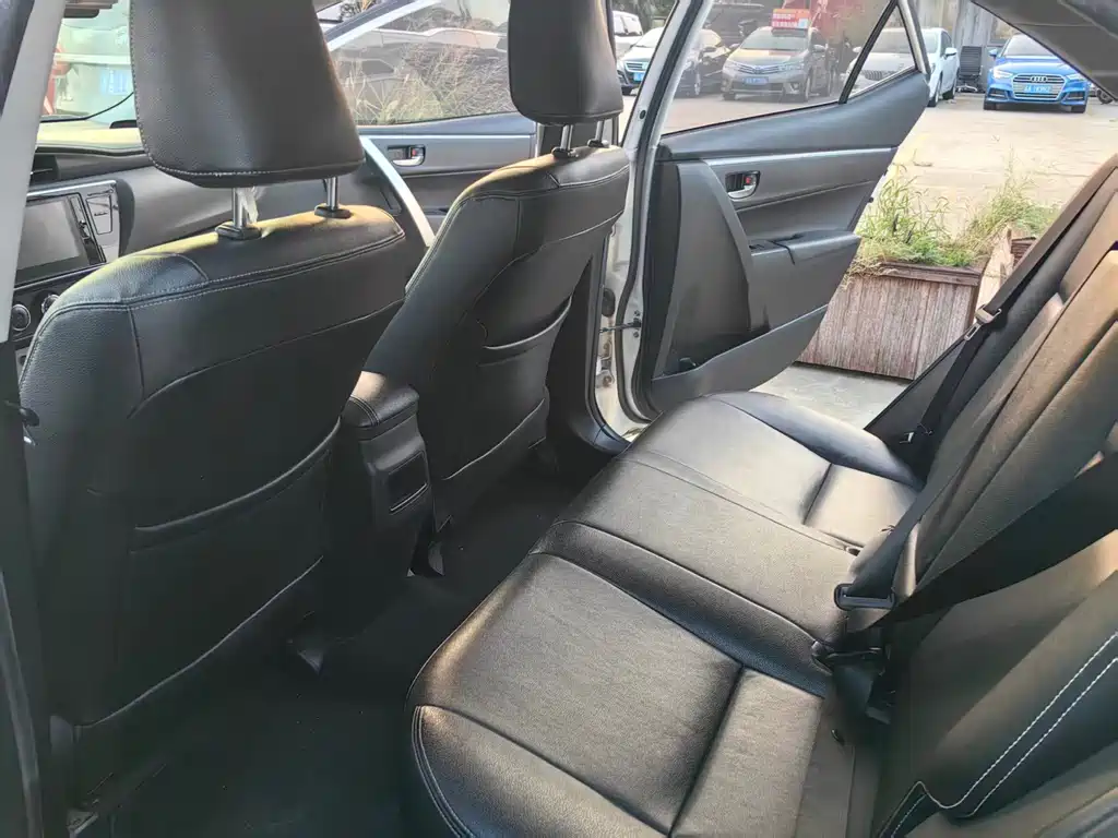 Toyota Corolla — миниатюра 5