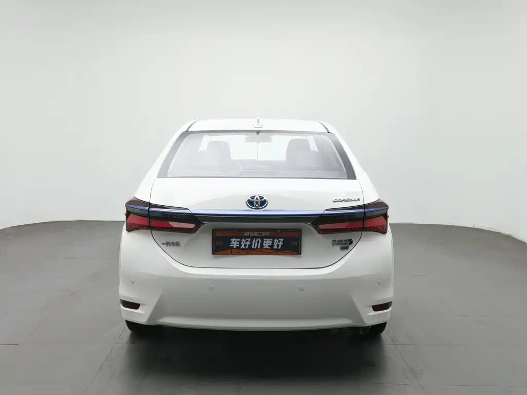 Toyota Corolla Hybrid — миниатюра 4