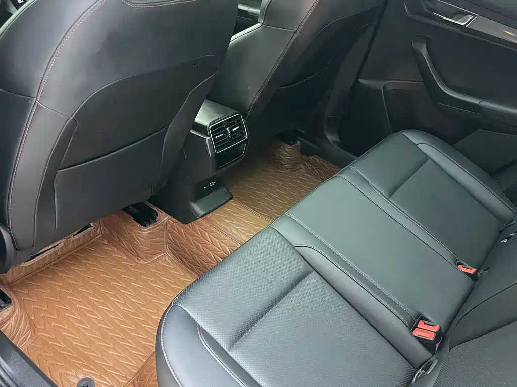 Skoda Karoq — миниатюра 25