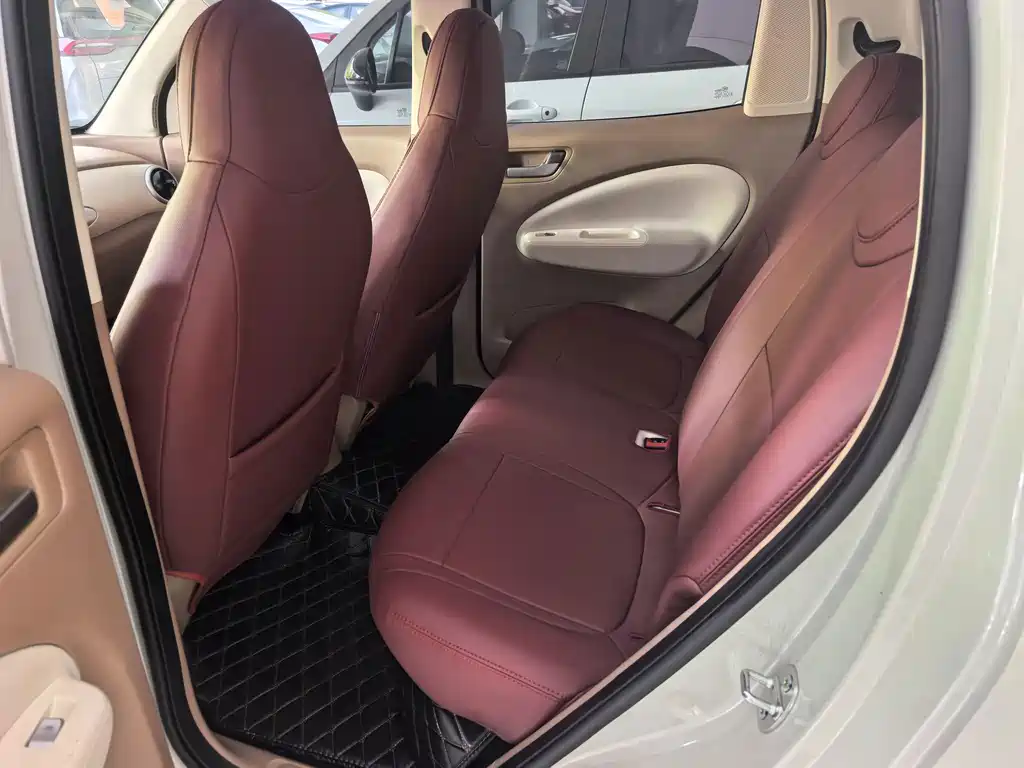 Wuling MINIEV — миниатюра 8