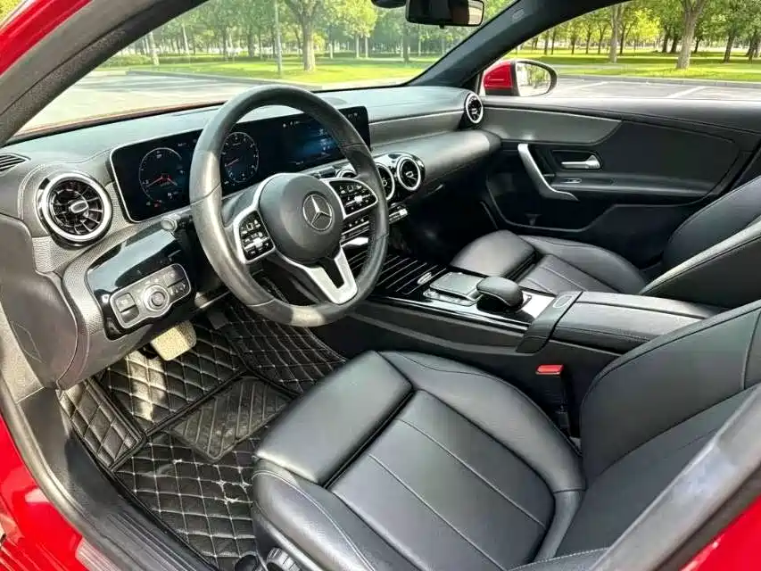 Mercedes-Benz A-Class — миниатюра 7