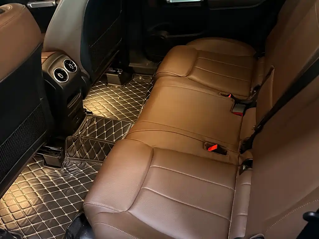 Mercedes-Benz GLB — миниатюра 8