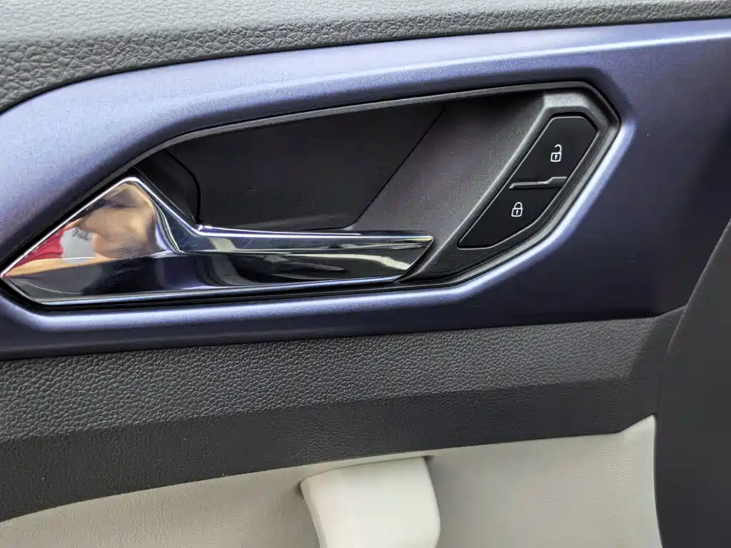 Volkswagen T-Cross — миниатюра 9
