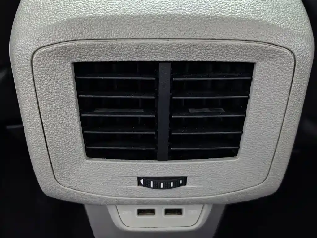 Volkswagen T-Cross — миниатюра 17