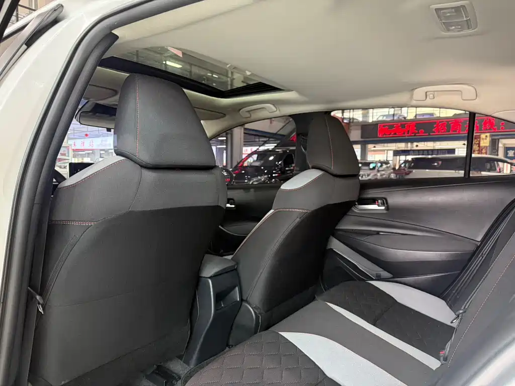 Toyota Corolla — миниатюра 10