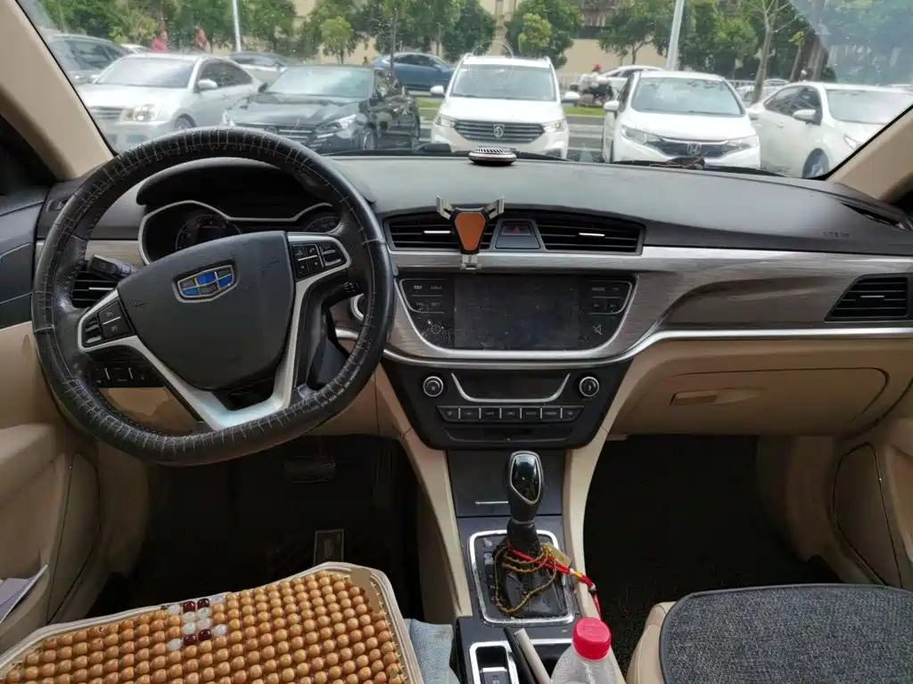 Geely Emgrand — миниатюра 5